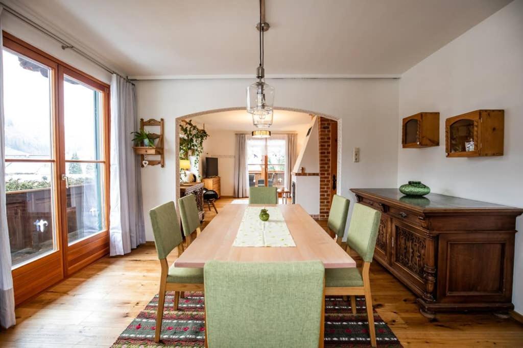 Haus Weidmannsheil - Wohnen Im Romantischen Forsthaus Werfen Eksteriør bilde