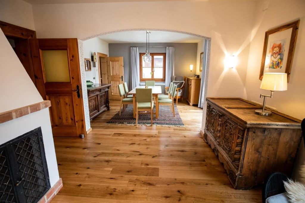 Haus Weidmannsheil - Wohnen Im Romantischen Forsthaus Werfen Eksteriør bilde